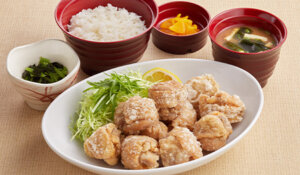 ジョイフル_倍盛りジョイフル塩唐揚げ定食_画像