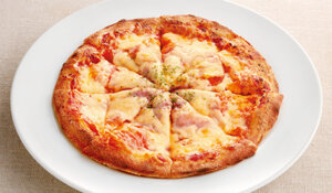 ジョイフル_ジョイフル薪窯ベーコンピザ_画像