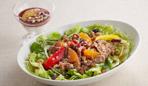 ジョイフル_カラダはぐくむ！薄切りビーフとミックスビーンズのパワーサラダ＆アサイーヨーグルト_画像